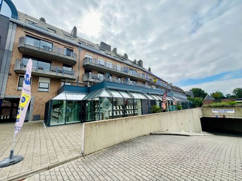 App op toplocatie met 2 slpks, terras en airco (autostaanplaats mogelijk)