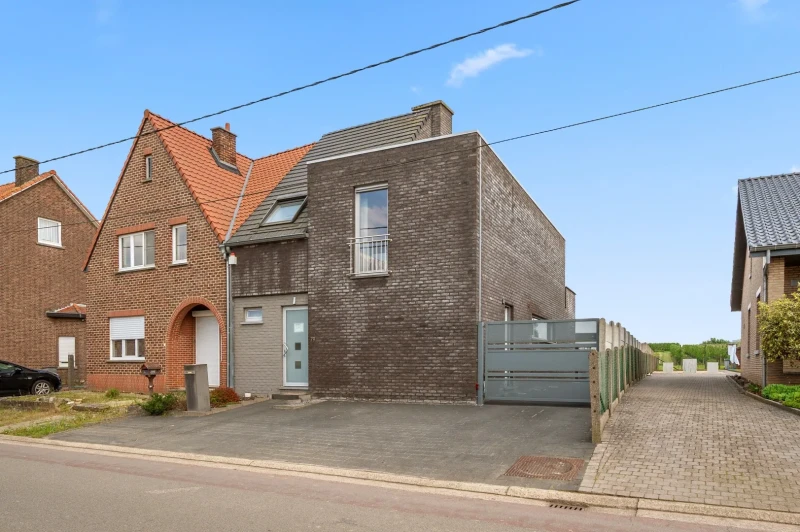 Mooie instapklare woning met tuin, terras, garage en 4 slpks