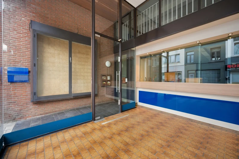 Instapklare loketten en kantoren in centrum Tienen 