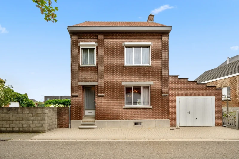 Ruime gezinswoning met 4 slpks met ruime tuin op rustige ligging