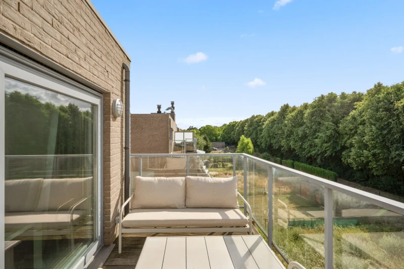 Gezellig appartement met ruim terras nabij het centrum (mogelijkheid aankoop autostaanplaats)