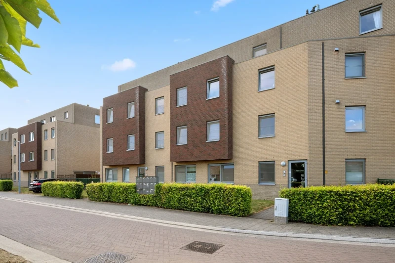 Gezellig appartement met ruim terras nabij het centrum (mogelijkheid aankoop autostaanplaats)