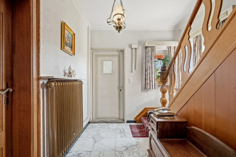 Te moderniseren woning op ideale ligging met prachtig uitzicht