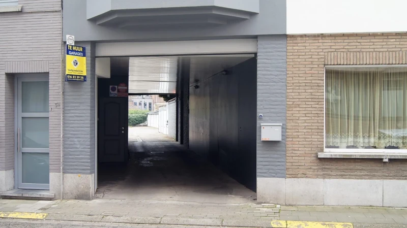 Autostaanplaats te centrum Tienen