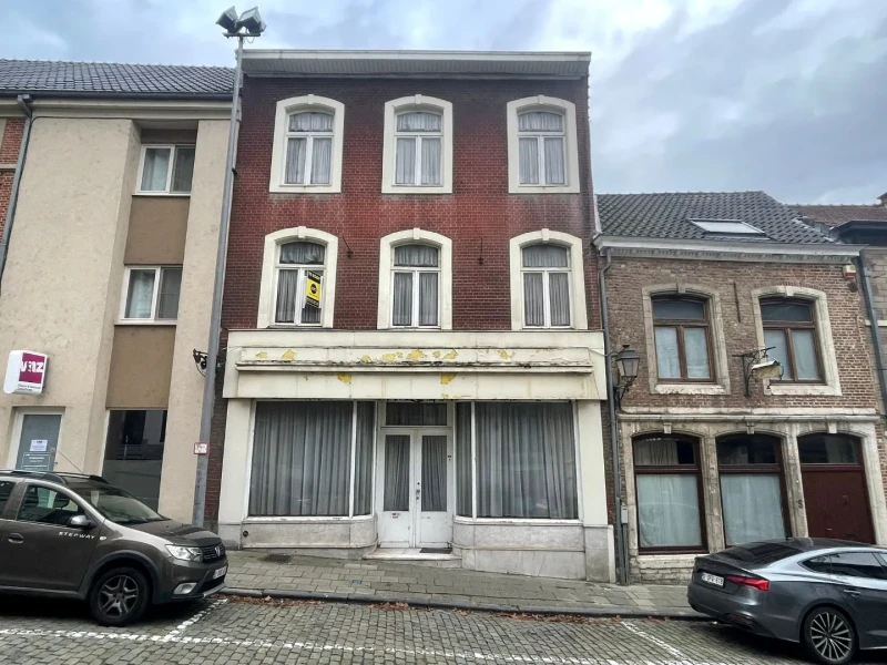 Rijwoning met 5 slaapkamers in centrum Tienen