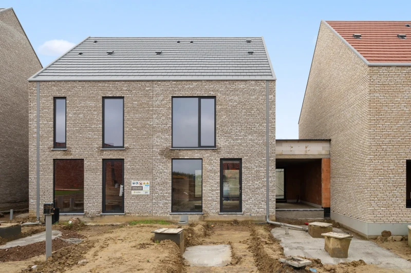 Energiezuinige nieuwbouwwoning met 3 slaapkamers en private tuin