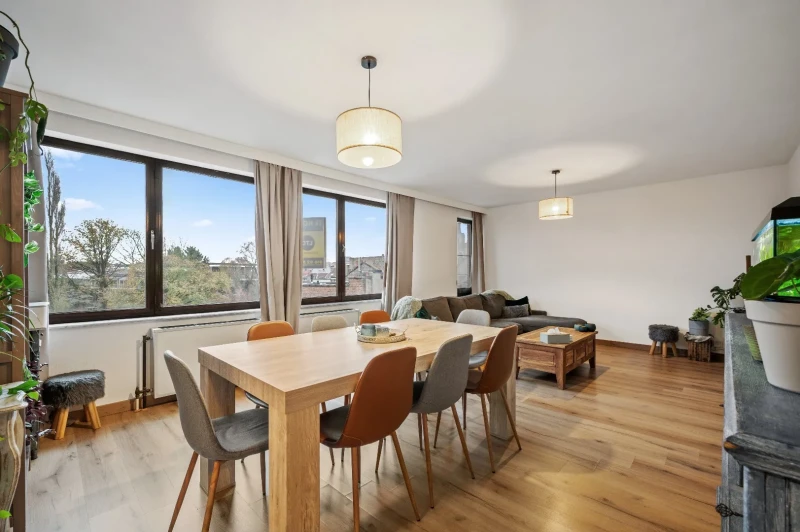 Instapklaar appartement te centrum Tienen.