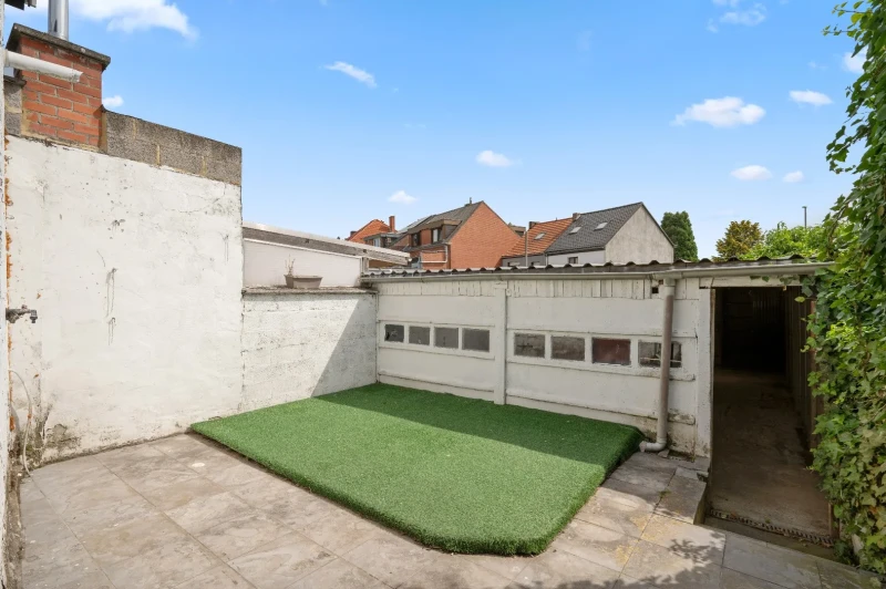 Rijwoning met tuin, garage en 2 slaapkamers in Tienen