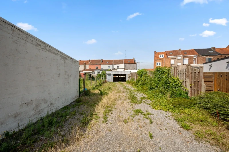 Rijwoning met tuin, garage en 2 slaapkamers in Tienen